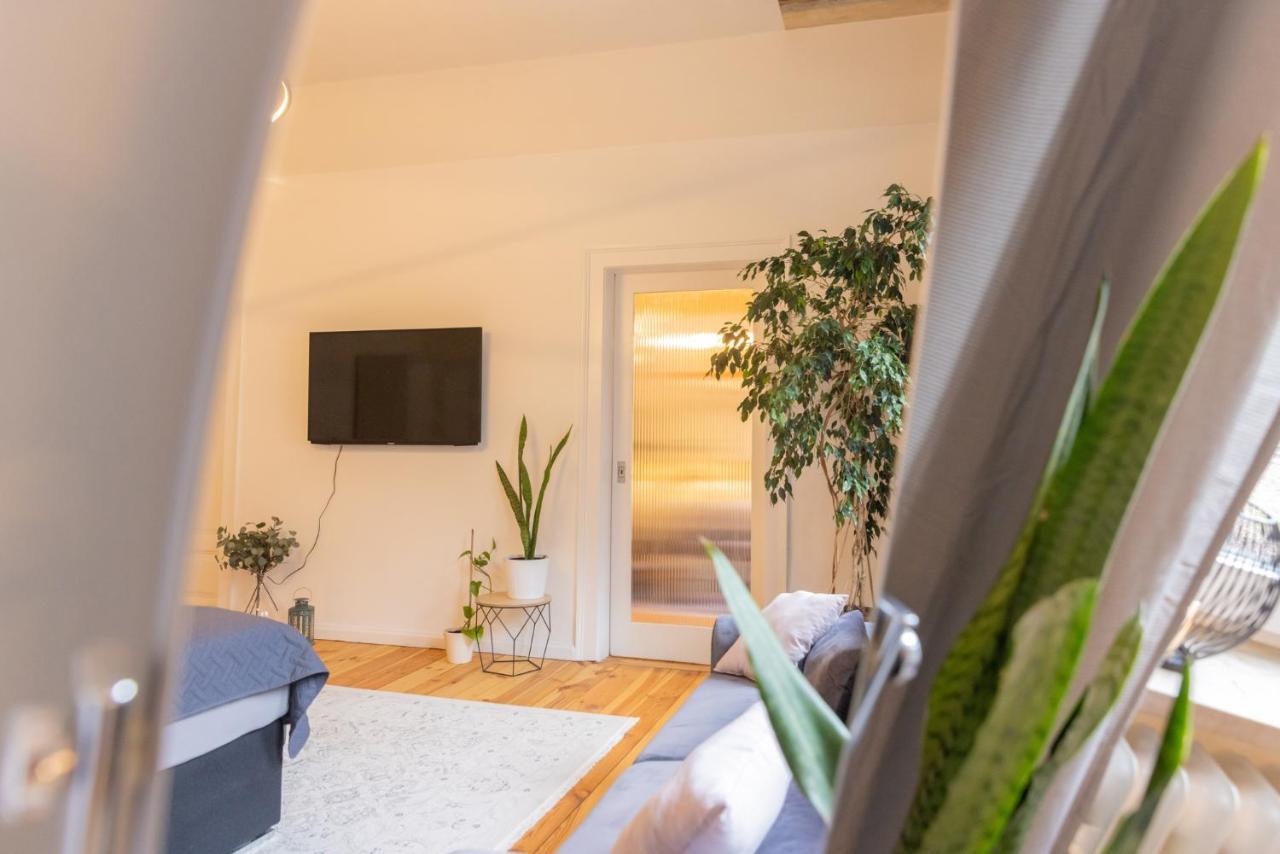 Zentral In Coburg: Exklusive Stadtwohnung - Ideal Fuer Gruppen المظهر الخارجي الصورة